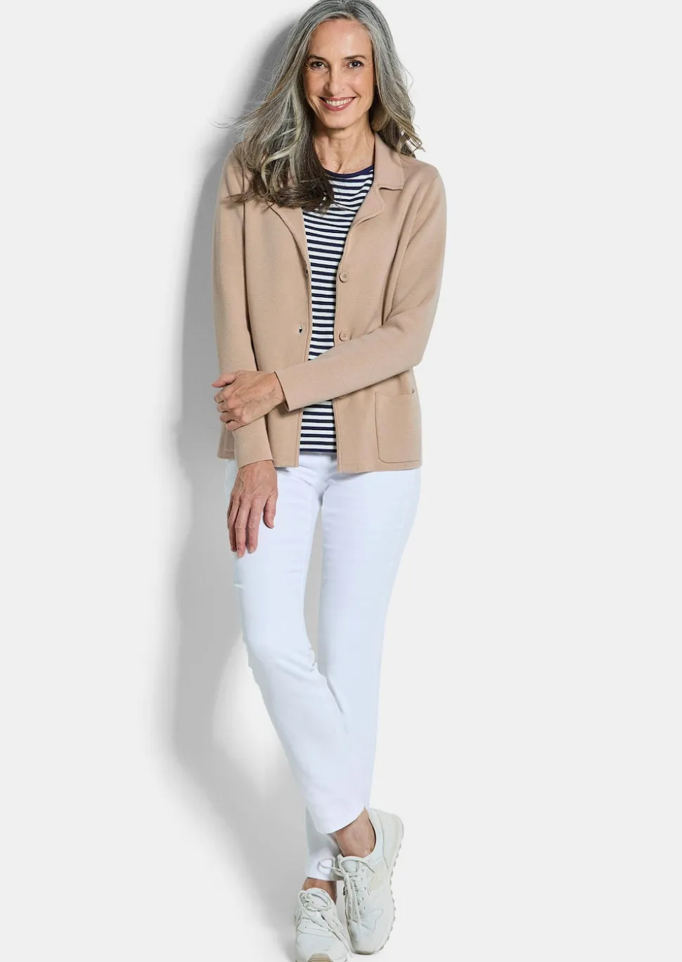 Strickblazer mit aufgesetzten Taschen