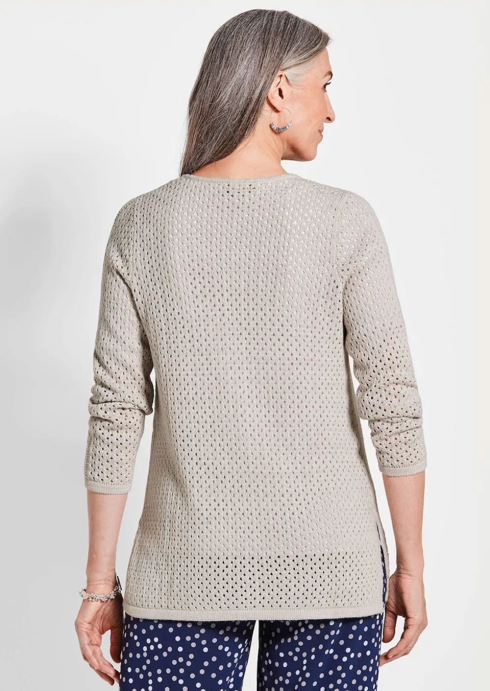 Strickjacke mit Lochmuster