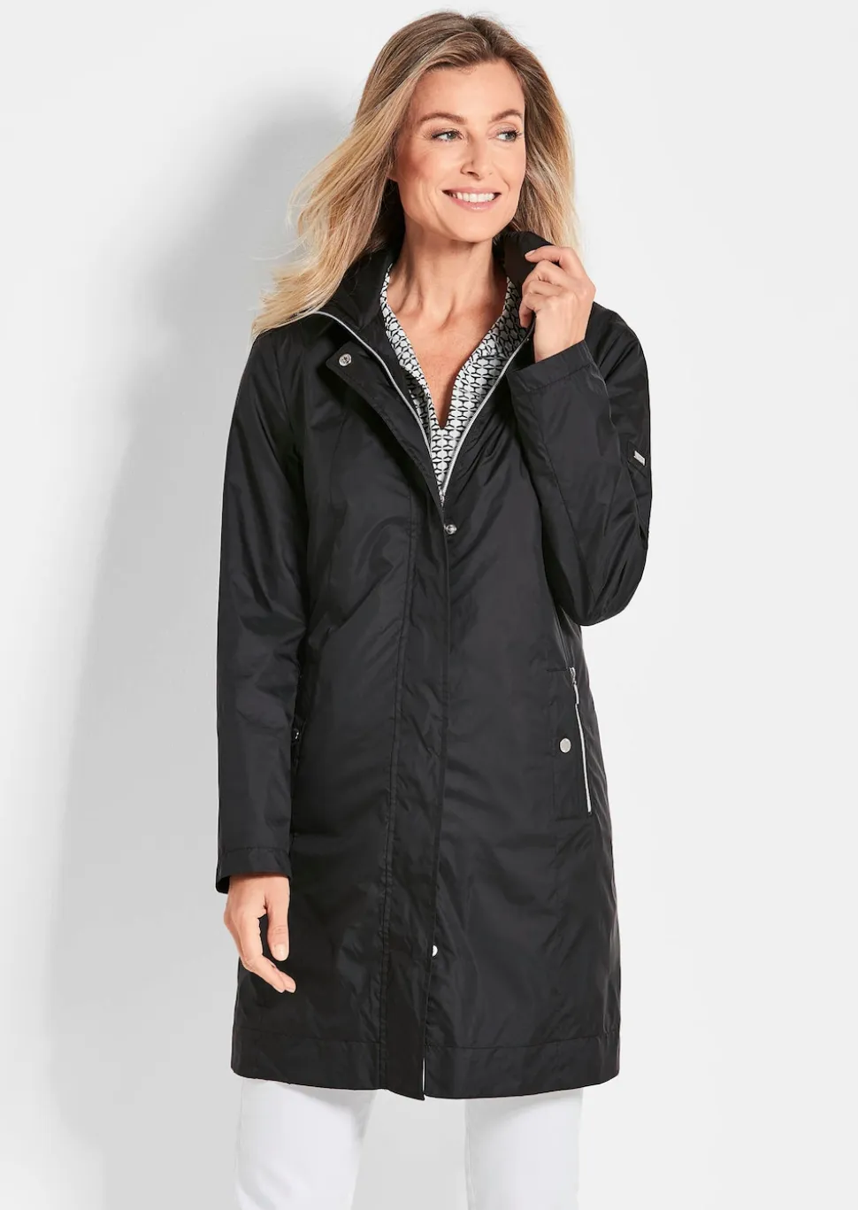 Super leichte Longjacke mit versteckter Kapuze