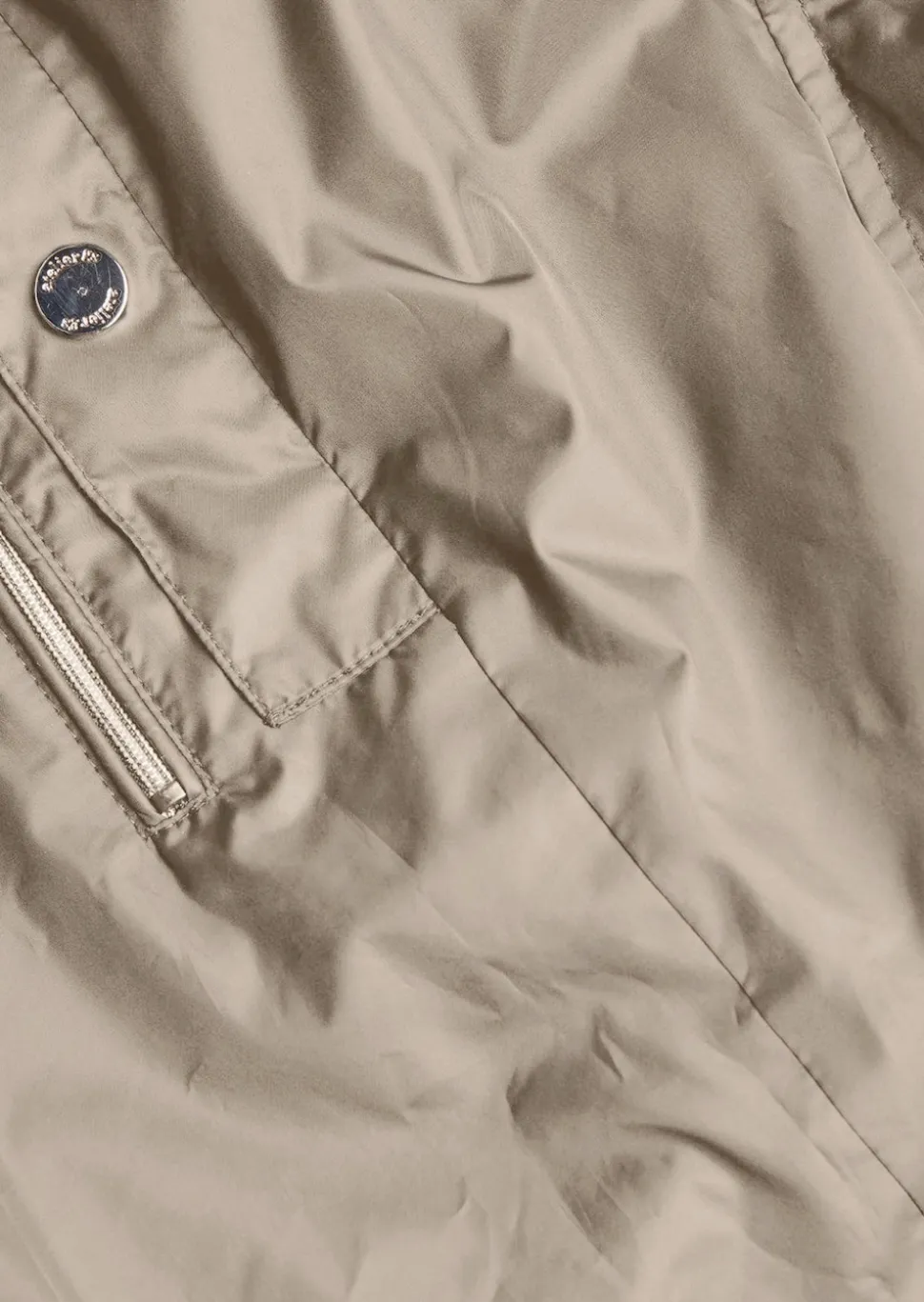 Super leichte Longjacke mit versteckter Kapuze