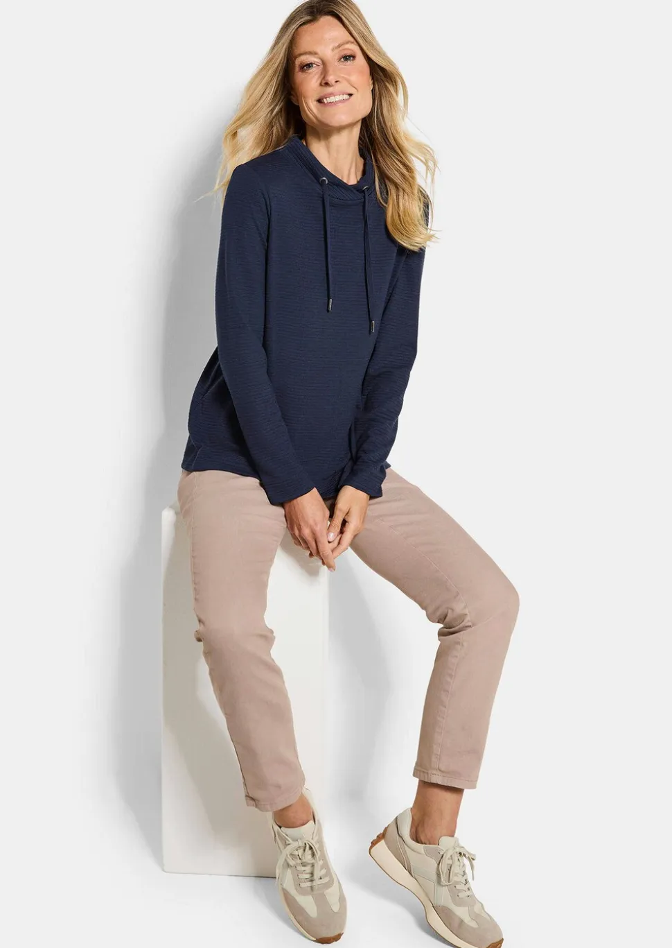 Sweatshirt mit Kordeln