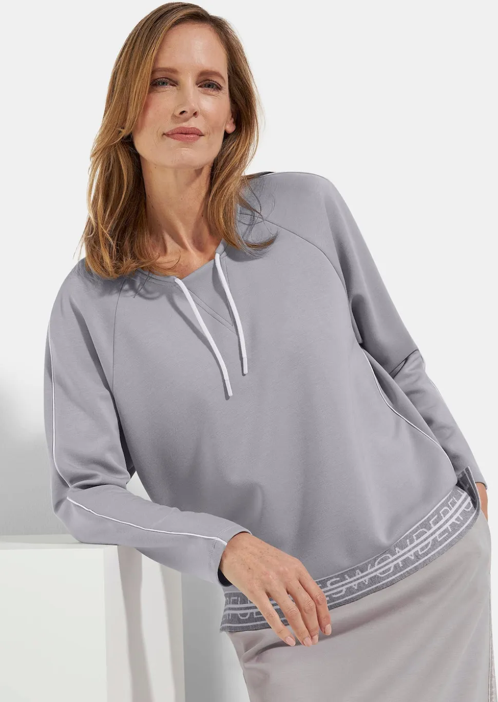 Sweatshirt mit Kordelzug und Paspeln