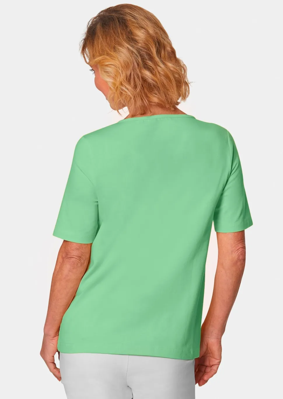 T-Shirt mit charmantem Ausschnitt und Schmucksteinchen