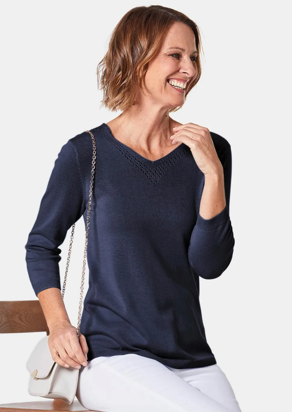 Unkomplizierter Pullover mit V-Ausschnitt