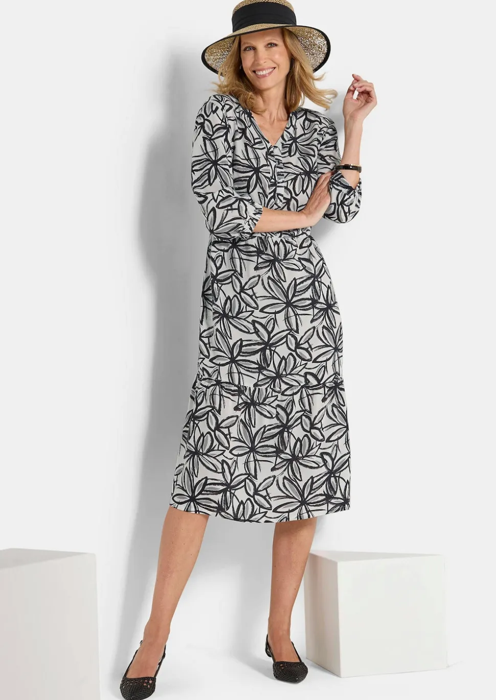 Viskose-Kleid mit V-Ausschnitt