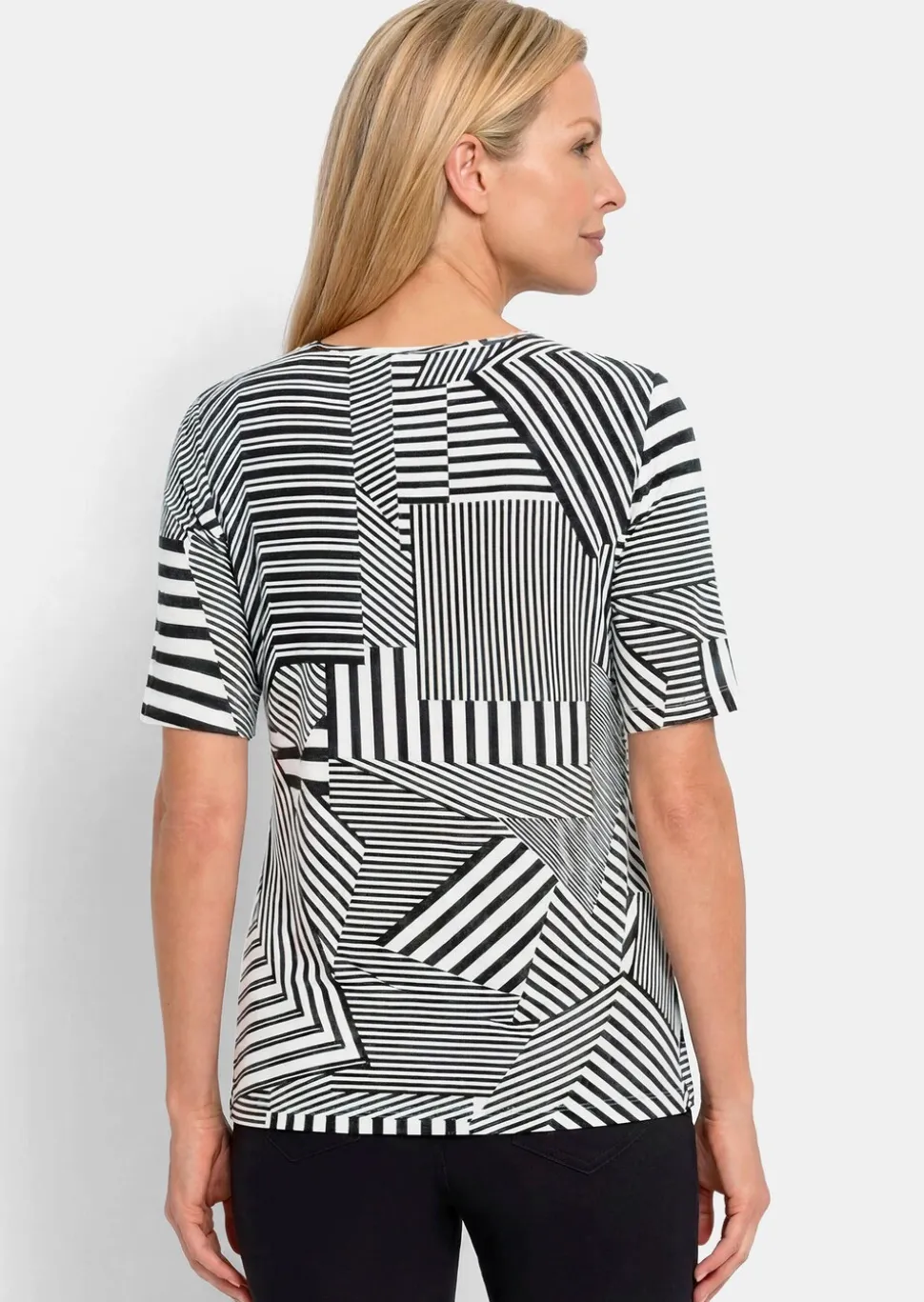 Viskoseshirt mit abstraktem Streifendruck