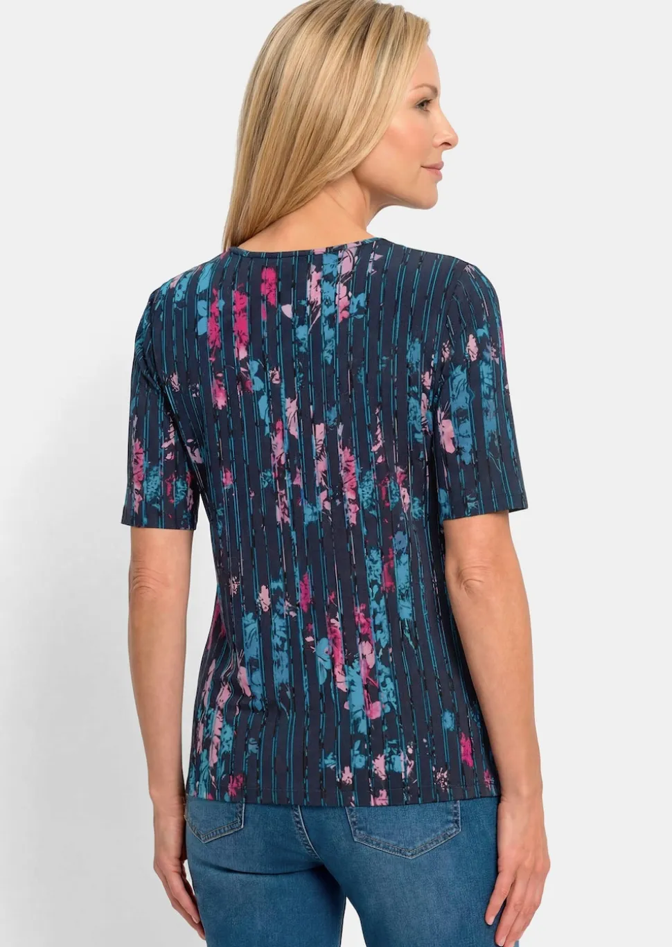 Viskoseshirt mit Blüten und Längsstreifen