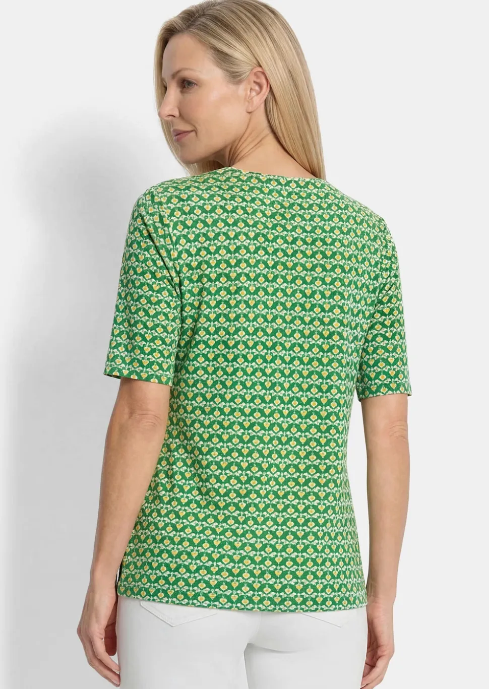 Viskoseshirt mit geometrischem Minimal-Print