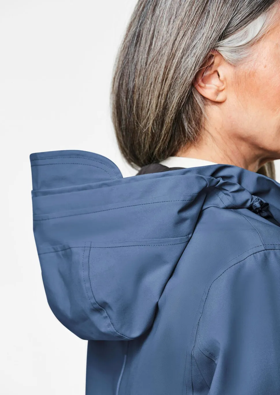 Wasserdichte Funktionsjacke mit Reflektoren