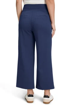 Weite Hose aus Soft-Stretch mit Bügelfalten