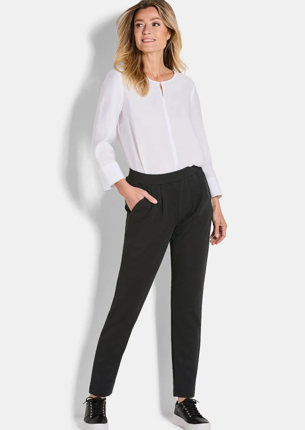 Weite Schlupfhose SARA in Krepp-Qualität
