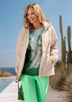 Windbreaker mit abnehmbarer Kapuze