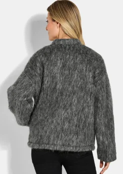 Wolljacke in Fell-Optik